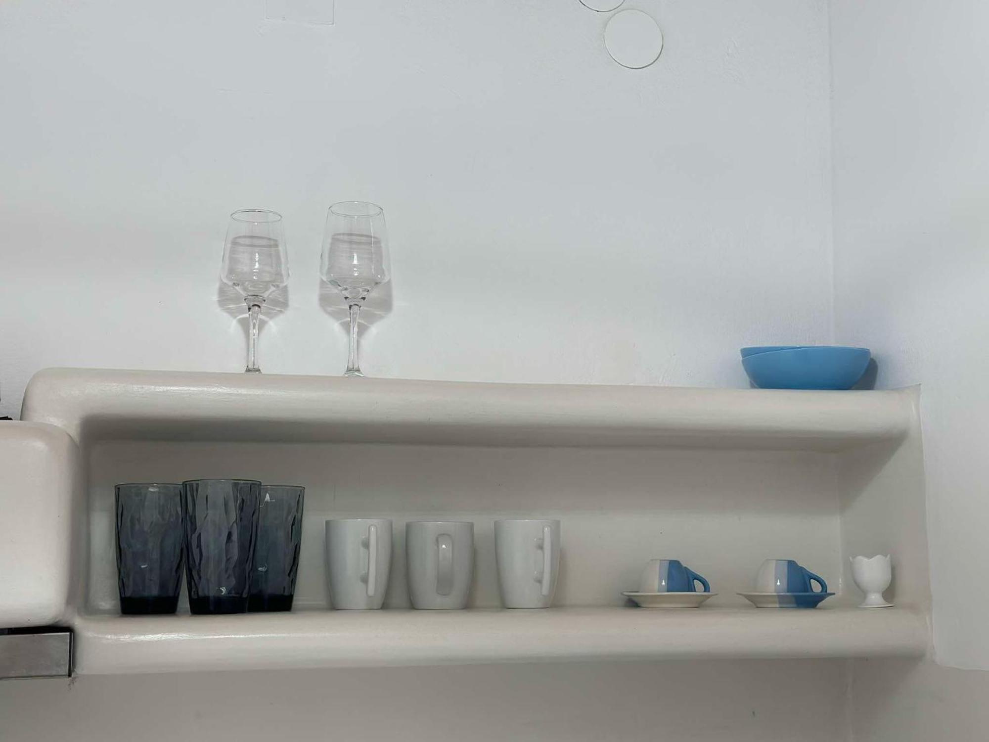 Studios Betty Plaka  Luaran gambar